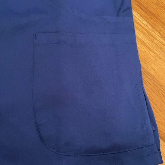 Marilyn Monroe Scrub Top by Medichic . Size XS. Galaxy Blue . NWT!! - Picture 7 of 8